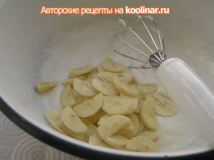 Оладьи с бананами  (banana pancakes).: шаг 5