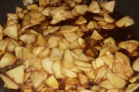 Пирог с карамельными яблоками: шаг 1