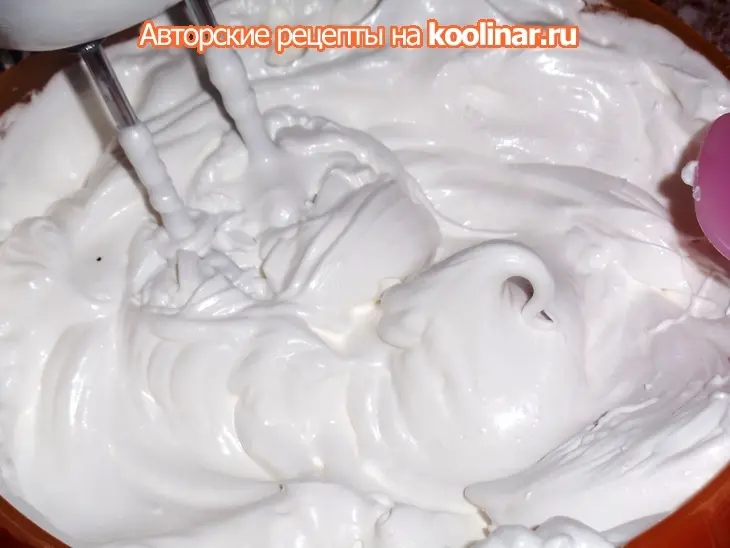 Безейный торт  с яичным ликёром или как пристроить белки №2 )): шаг 1