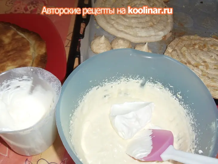 Безейный торт  с яичным ликёром или как пристроить белки №2 )): шаг 4