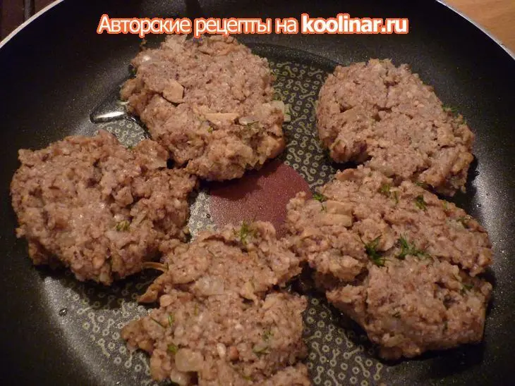Гречневые котлеты с солёными грибами.(дуэль): шаг 8