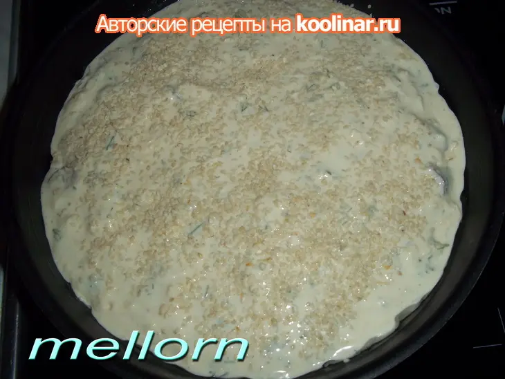 Сырный пирог с колбасками: шаг 3