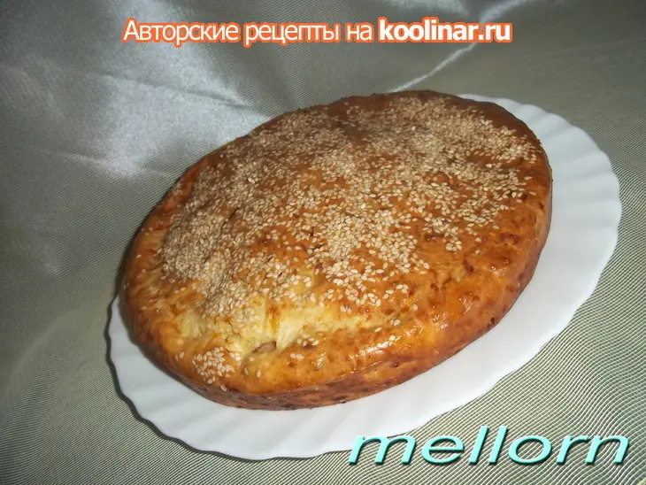 Сырный пирог с колбасками: шаг 4