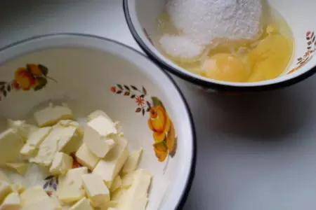 Необычайно быстрый и замечательно вкусный медовик из серии "когда гости почти на пороге": шаг 2