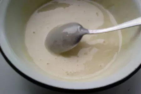 Необычайно быстрый и замечательно вкусный медовик из серии "когда гости почти на пороге": шаг 3