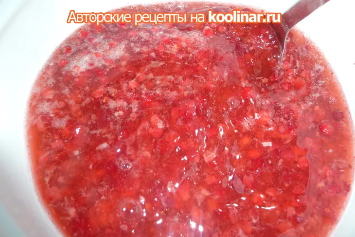Ароматный квас "клюквенно-брусничная услада": шаг 3