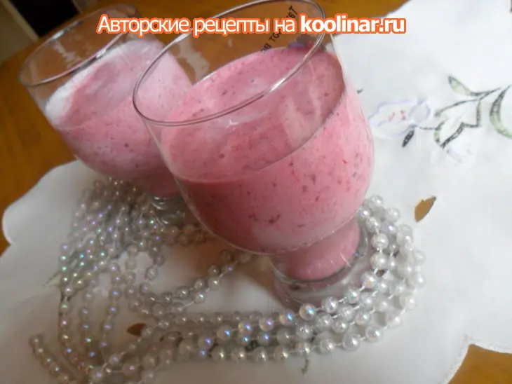 Ежевично -  клубничный шейк: шаг 5