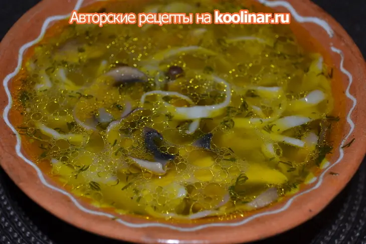 Юшка грибная с домашней лапшой: шаг 2