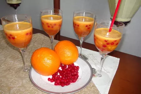 Желейный апельсиновый коктейль с красной смородиной: шаг 10
