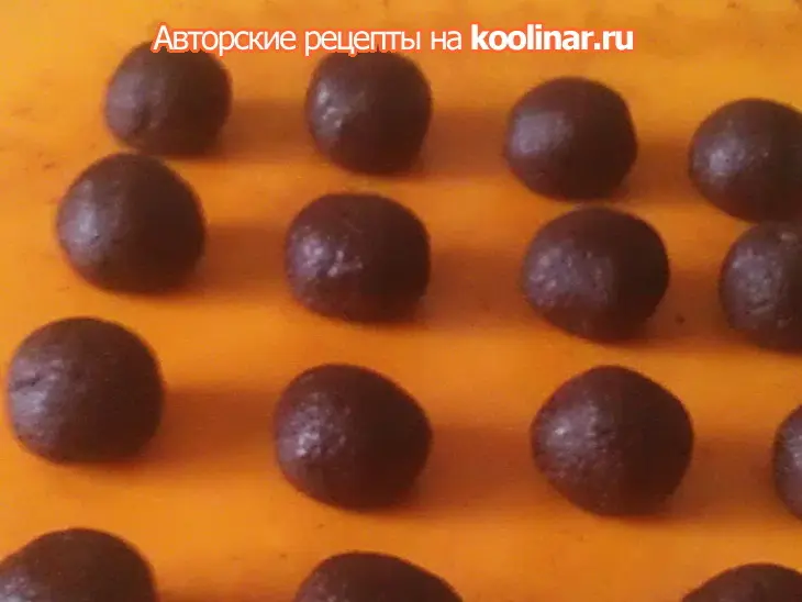 Конфеты с шоколадом и сиропом "гренадин": шаг 5