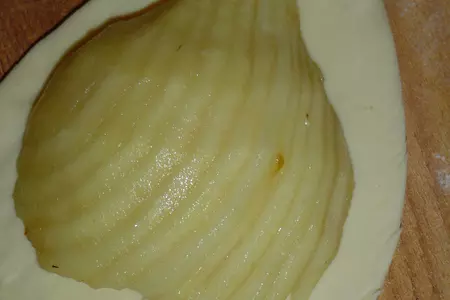 Слойки с грушами и орехами.: шаг 5