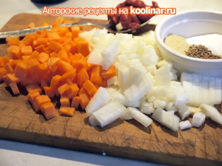 Гуляш на солодовом безалкогольном пиве: шаг 2