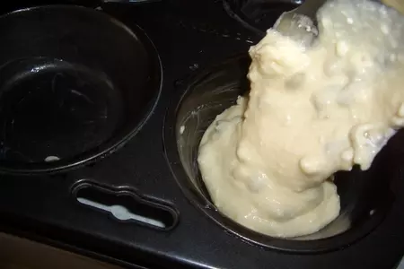 Кексы с фетой и семечками: шаг 7