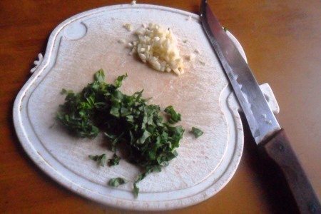 Булочки с сыром и базиликом и чесноком: шаг 2