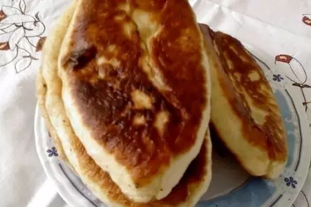 Пирожки на сковородке «монастырские лапти»: шаг 8