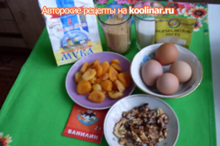Абрикосово- бисквитный пирог: шаг 1