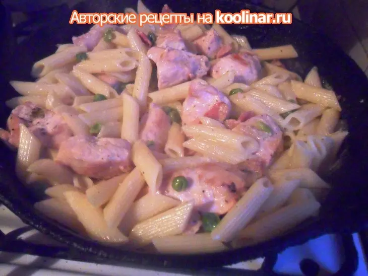 Пенне с курицей в сливочном соусе: шаг 5