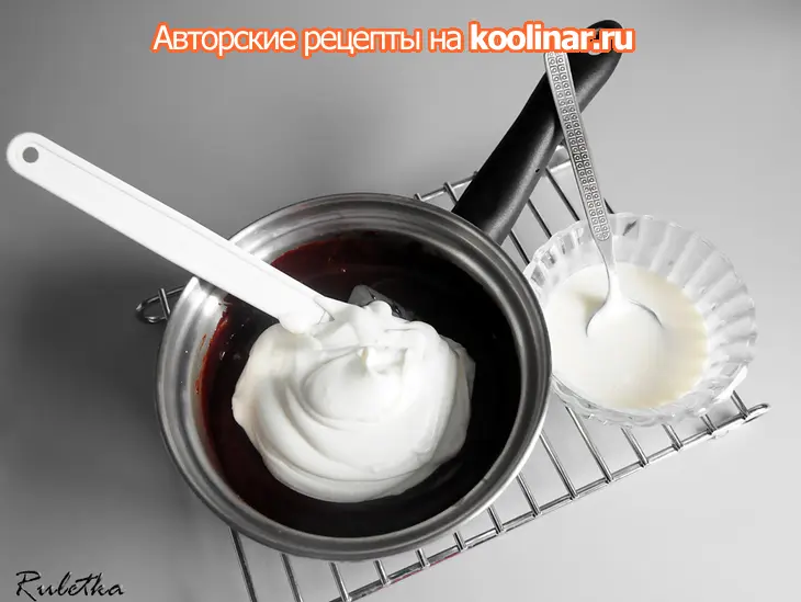 Торт с суфле и ягодной прослойкой "шоколадное кружево": шаг 13