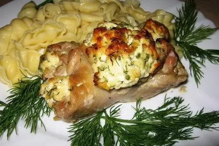 Куриные рулетики с адыгейским сыром: шаг 12