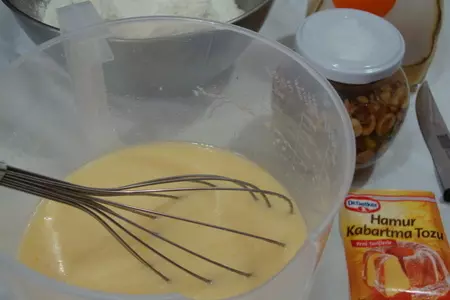 Кекс с йогуртом и орехами: шаг 2