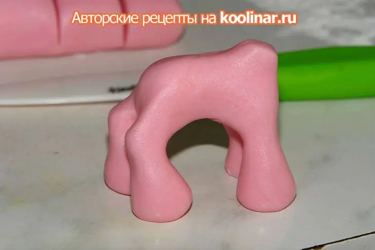 Торт "карета для настоящей принцессы": шаг 3