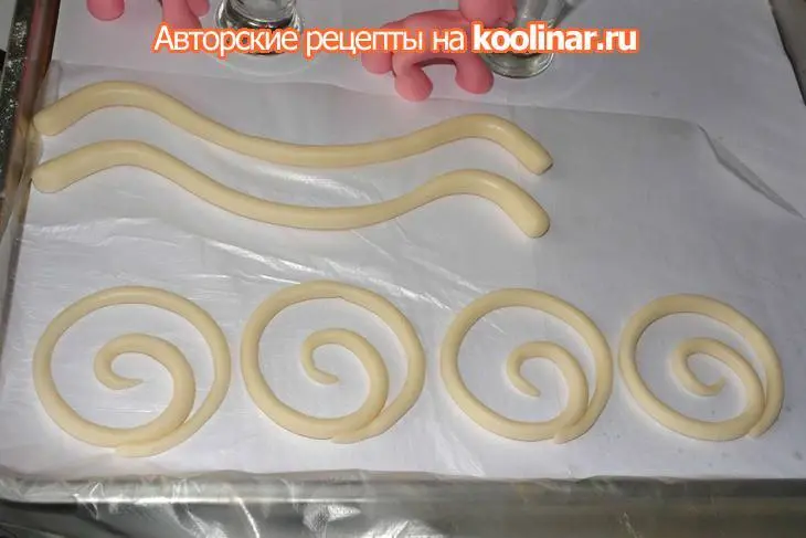 Торт "карета для настоящей принцессы": шаг 5