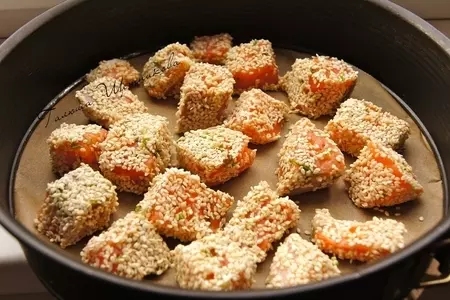 Форель в кунжуте с кресс салатом: шаг 4