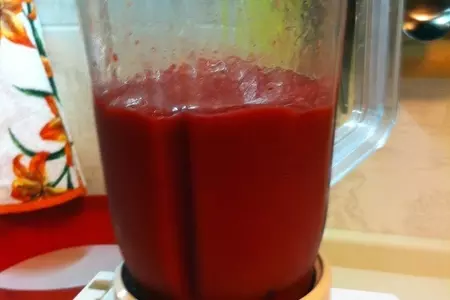 Шоколадный торт с молочно-клубничным желе: шаг 5