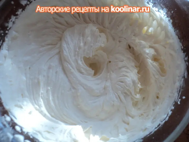 Торт с шоколадно-имбирным муссом и малиной.: шаг 6