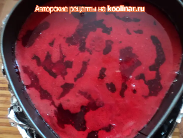 Торт с шоколадно-имбирным муссом и малиной.: шаг 9