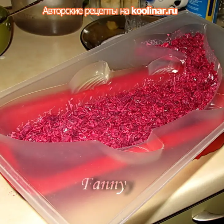 Селедка под шубой (желатиновая): шаг 2