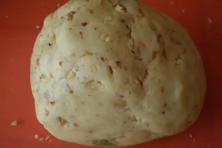 Печенье с цукатами и орехами "с праздником!": шаг 5