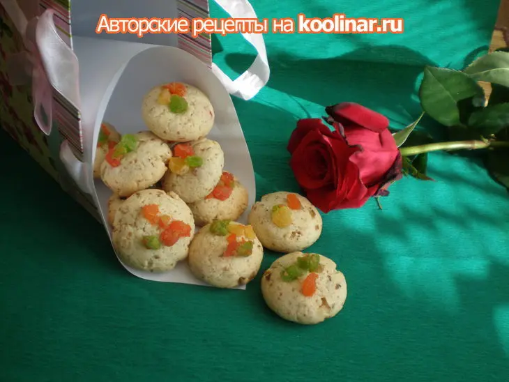 Печенье с цукатами и орехами "с праздником!": шаг 8