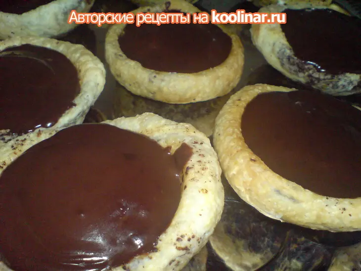 Пирожные-корзинки  "вишни &amp; шоколад": шаг 8