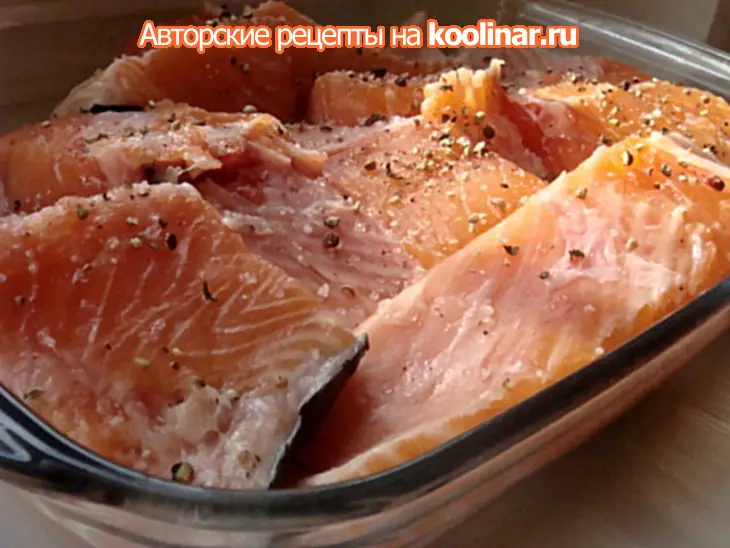 Семга на гриле с соусом из брусники: шаг 1