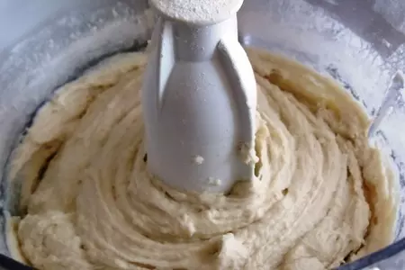 Мини-фокаччи с помидорами-черри: шаг 2