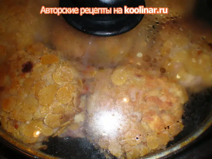 Котлеты из индюшиного фарша в гороховой панировке: шаг 8
