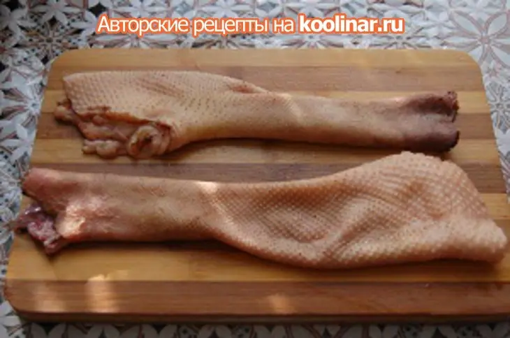 Гусиные шейки фаршированные "мозаика": шаг 2