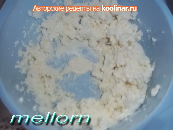 Кукурузный пирог с творогом и черникой: шаг 4