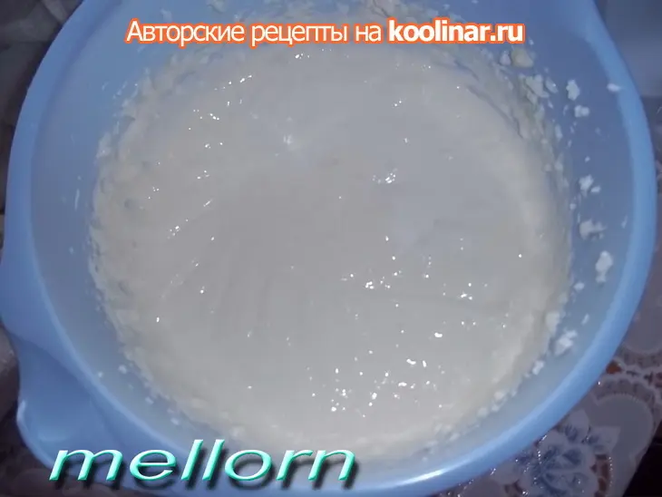 Кукурузный пирог с творогом и черникой: шаг 6