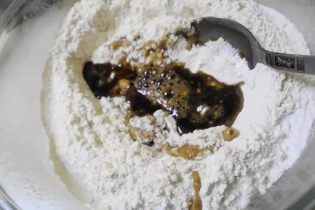 Кофейный кекс с черносливом и орехами.: шаг 2