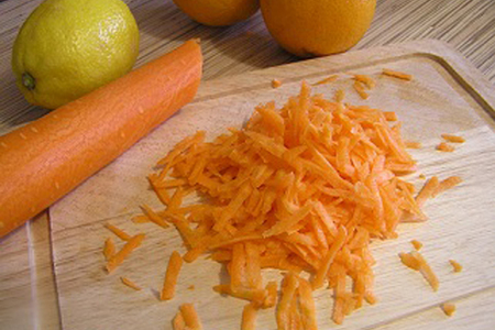 Салат из моркови с апельсинами по-мароккански (постный): шаг 1