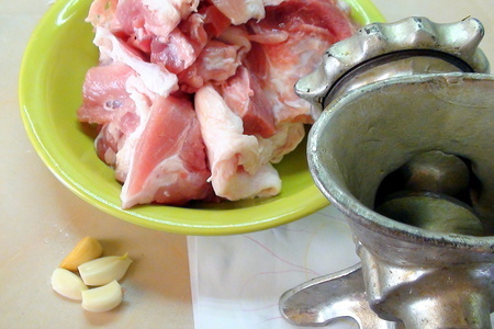 Колбаса домашняя, свиная, на манер «украинской», в день рождения ирины nira60.: шаг 3