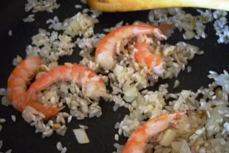 Ризотто с клубникой и креветками: шаг 7
