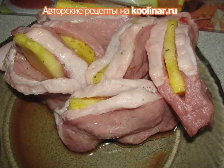 Свинина  с ананасами: шаг 4