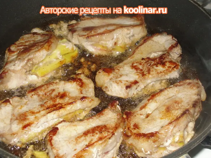 Свинина  с ананасами: шаг 5