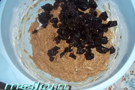 Кофейно–шоколадные бублики с черносливом (постные): шаг 1
