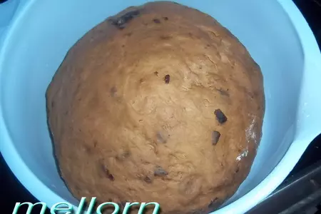 Кофейно–шоколадные бублики с черносливом (постные): шаг 3