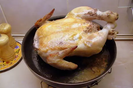 Румяная курочка, без натирок и глазури. самый простой способ.: шаг 1