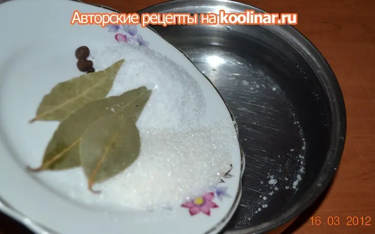 Скумбрия домашнего засола: шаг 2
